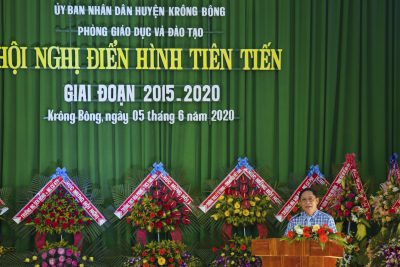 Ngành Giáo dục huyện Krông Bông tuyên dương các điển hình tiên tiến giai đoạn 2015-2020