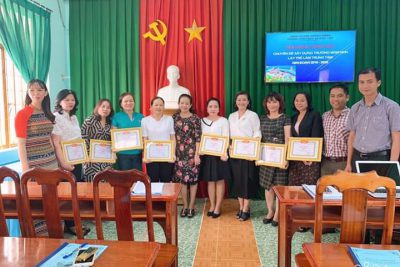 Phòng Giáo dục và Đào tạo huyện Krông Bông tổ chức Hội nghị tổng kết chuyên đề “Xây dựng trường mầm non  lấy trẻ làm trung tâm” giai đoạn 2016-2020