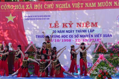 Trường THCS Nguyễn Viết Xuân huyện Krông Bông kỷ niệm 20 năm ngày thành lập