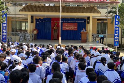 UBMTTQ Việt Nam tỉnh Đắk Lắk trao tặng xe đạp cho học sinh nghèo huyện Krông Bông